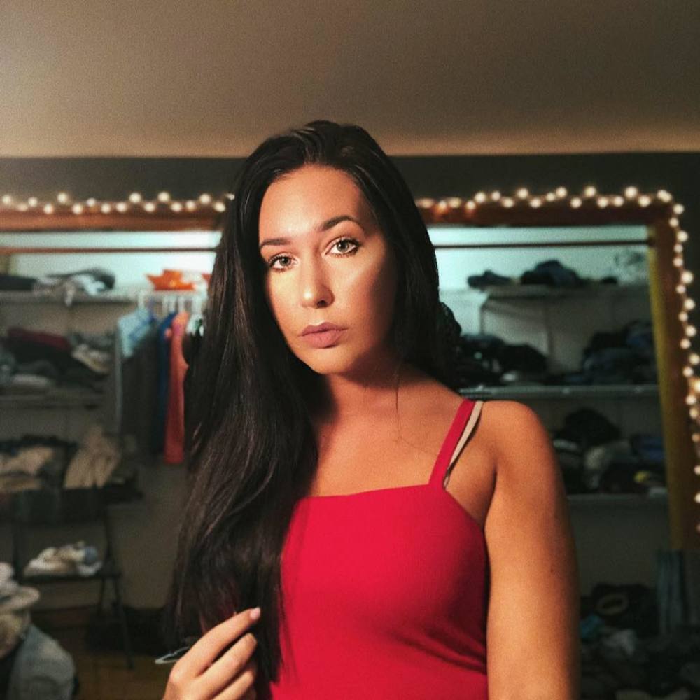 Meet your Posher, Ashley